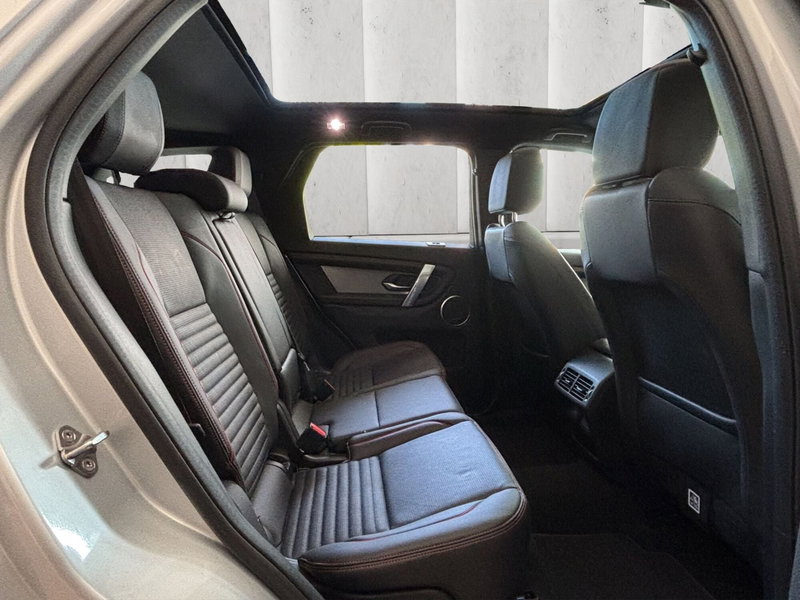 Land Rover Discovery Sport usata a Milano (5)