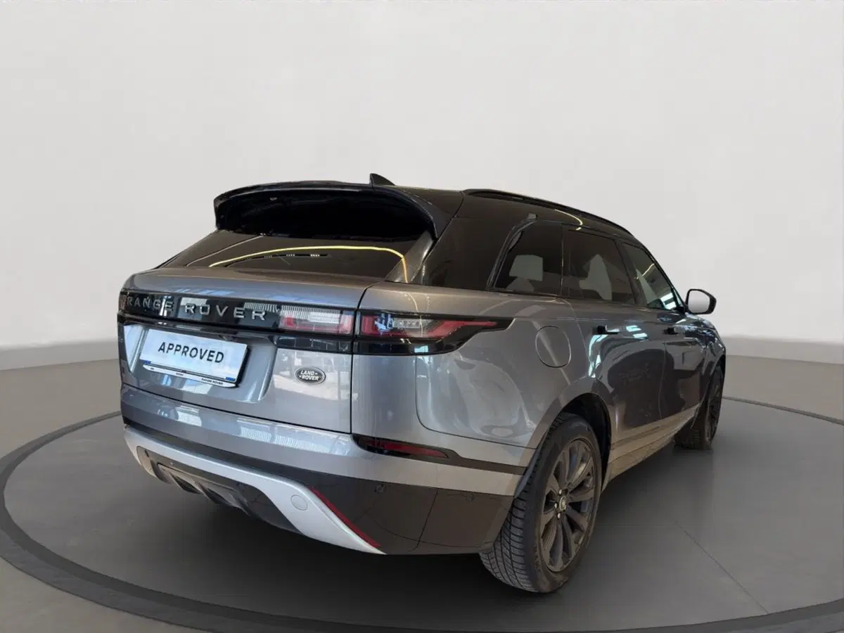 Land Rover Range Rover Velar usata a Latina (2)