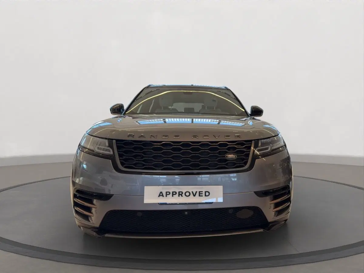 Land Rover Range Rover Velar usata a Latina (8)