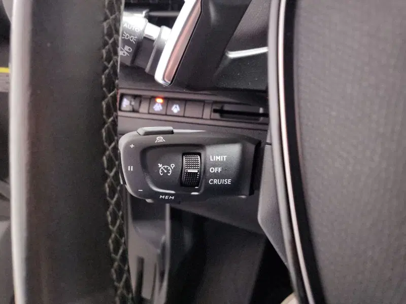 Peugeot 5008 usata a Vicenza (16)