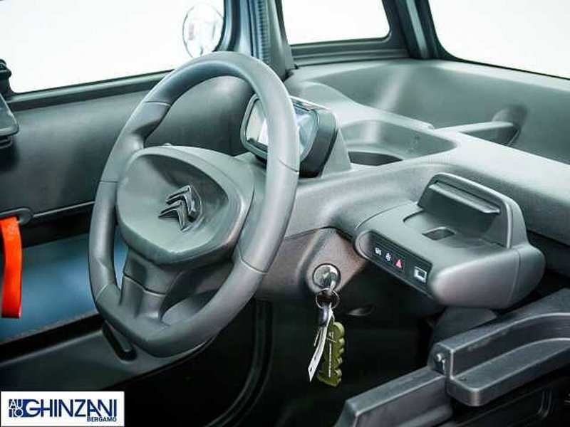 Citroen Ami nuova a Bergamo (10)