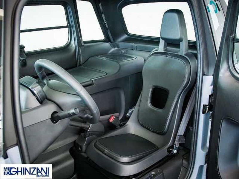 Citroen Ami nuova a Bergamo (9)