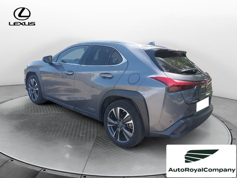 Lexus UX usata a Roma (3)