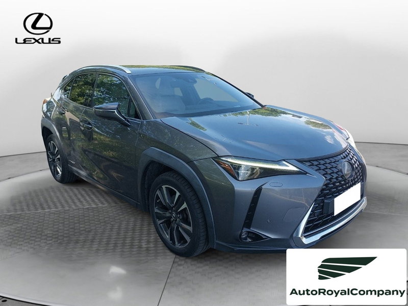 Lexus UX usata a Roma (6)
