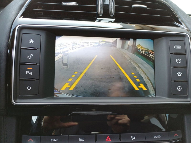 Jaguar F-Pace usata a Modena (19)