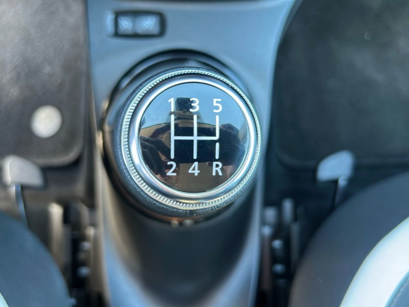 Renault Twingo usata a Latina (18)