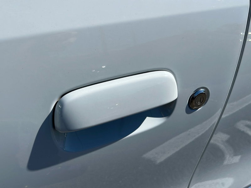 Renault Twingo usata a Latina (9)