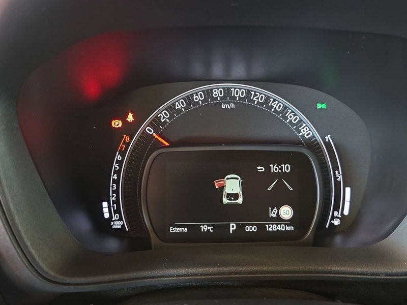 Toyota Aygo X usata a Messina (9)