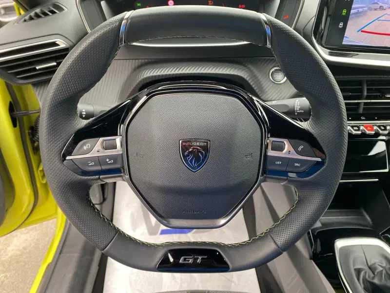 Peugeot 208 usata a Milano (12)
