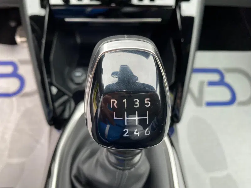 Peugeot 208 usata a Milano (17)