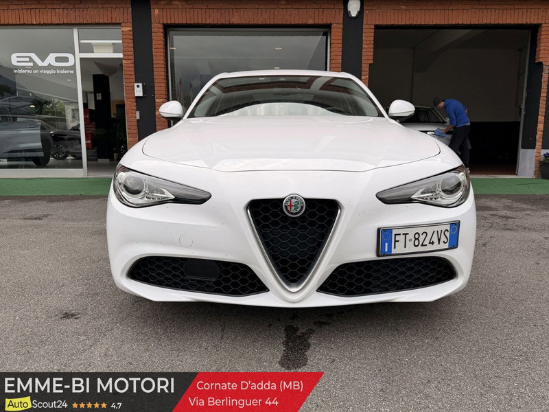 Alfa Romeo Giulia usata a Lecco (2)