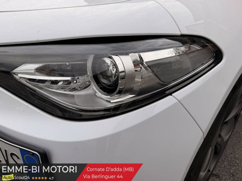 Alfa Romeo Giulia usata a Lecco (8)