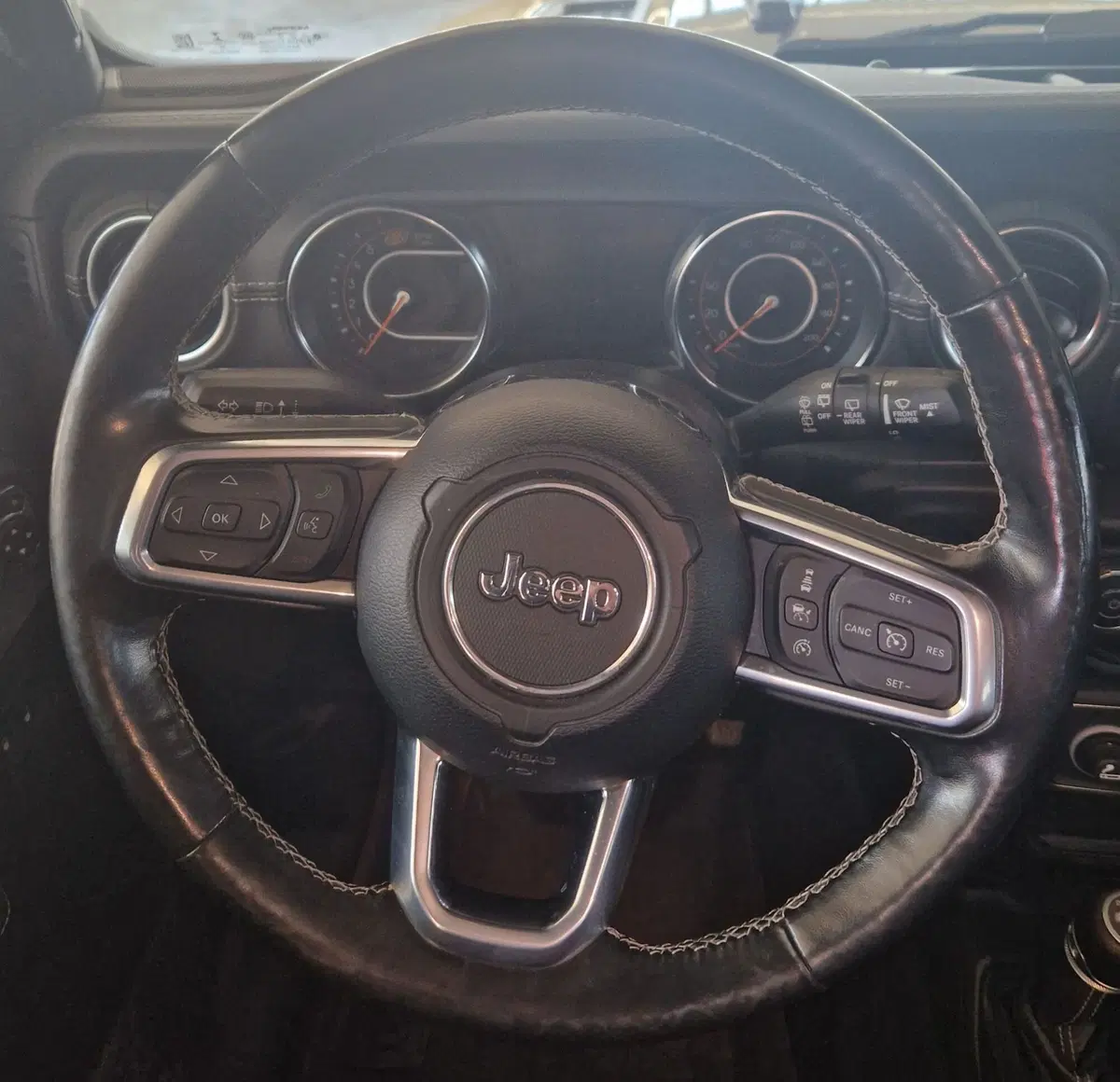 Jeep Wrangler Unlimited usata a Terni (12)
