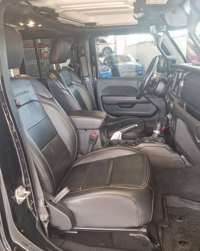 Jeep Wrangler Unlimited usata a Terni (8)