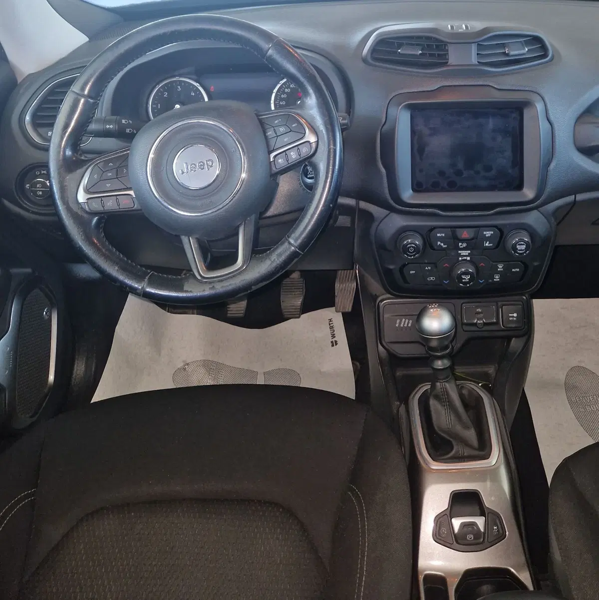 Jeep Renegade usata a Terni (11)