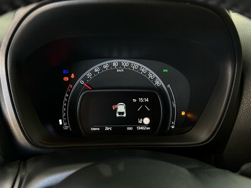 Toyota Aygo X usata a Roma (13)