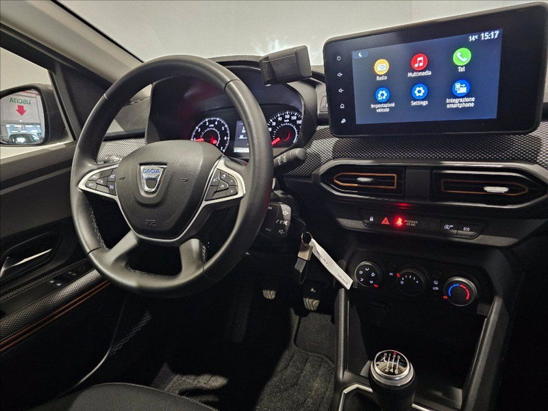 Dacia Sandero usata a Palermo (11)