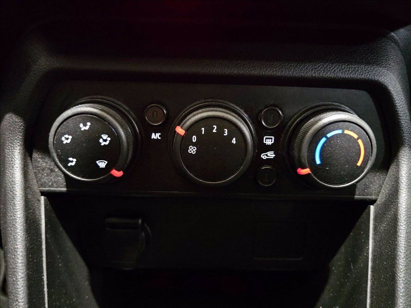 Dacia Sandero usata a Palermo (17)