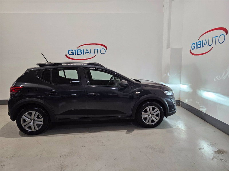 Dacia Sandero usata a Palermo (6)