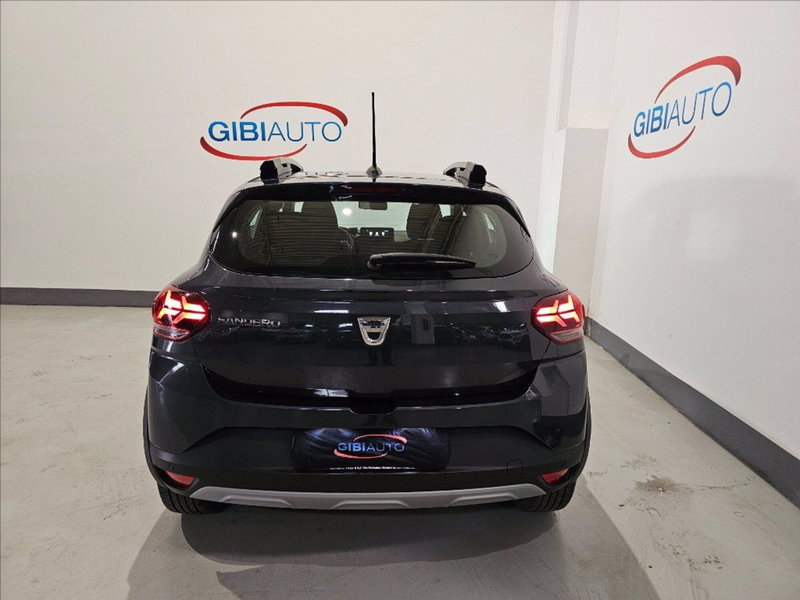 Dacia Sandero usata a Palermo (8)