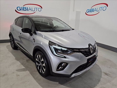 Renault Captur Full Hybrid E-Tech 145 CV Techno del 2023 usata a Palermo