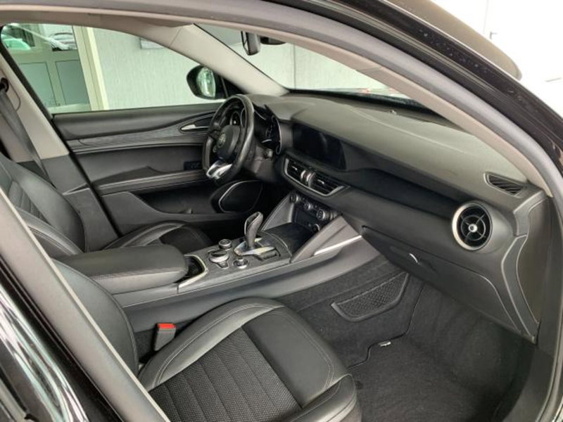 Alfa Romeo Stelvio usata a Trieste (10)