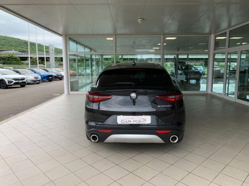 Alfa Romeo Stelvio usata a Trieste (18)
