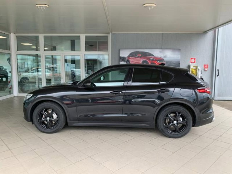 Alfa Romeo Stelvio usata a Trieste (20)