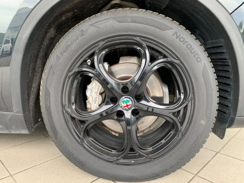 Alfa Romeo Stelvio usata a Trieste (7)