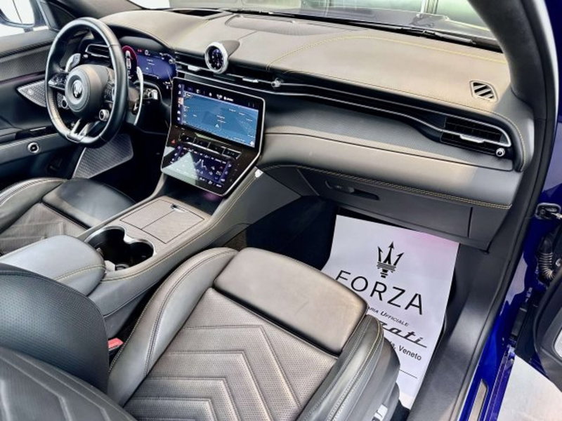 Maserati Grecale usata a Torino (14)