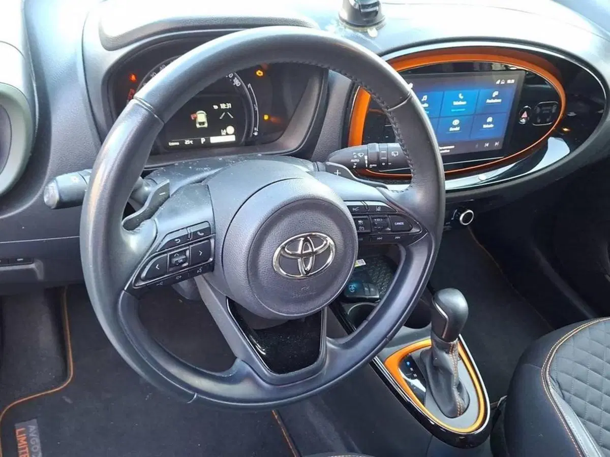 Toyota Aygo X usata a Torino (13)