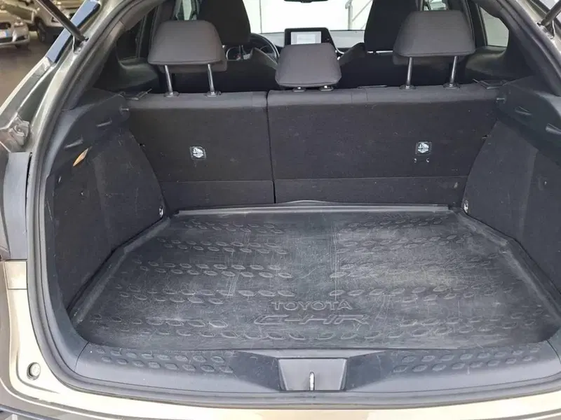 Toyota Toyota C-HR usata a Torino (13)