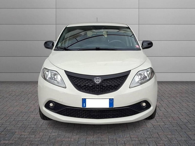 Lancia Ypsilon usata a Torino (3)
