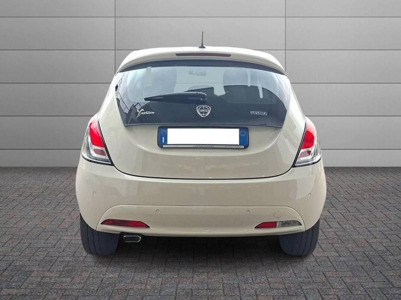 Lancia Ypsilon usata a Torino (4)