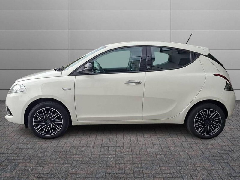 Lancia Ypsilon usata a Torino (6)