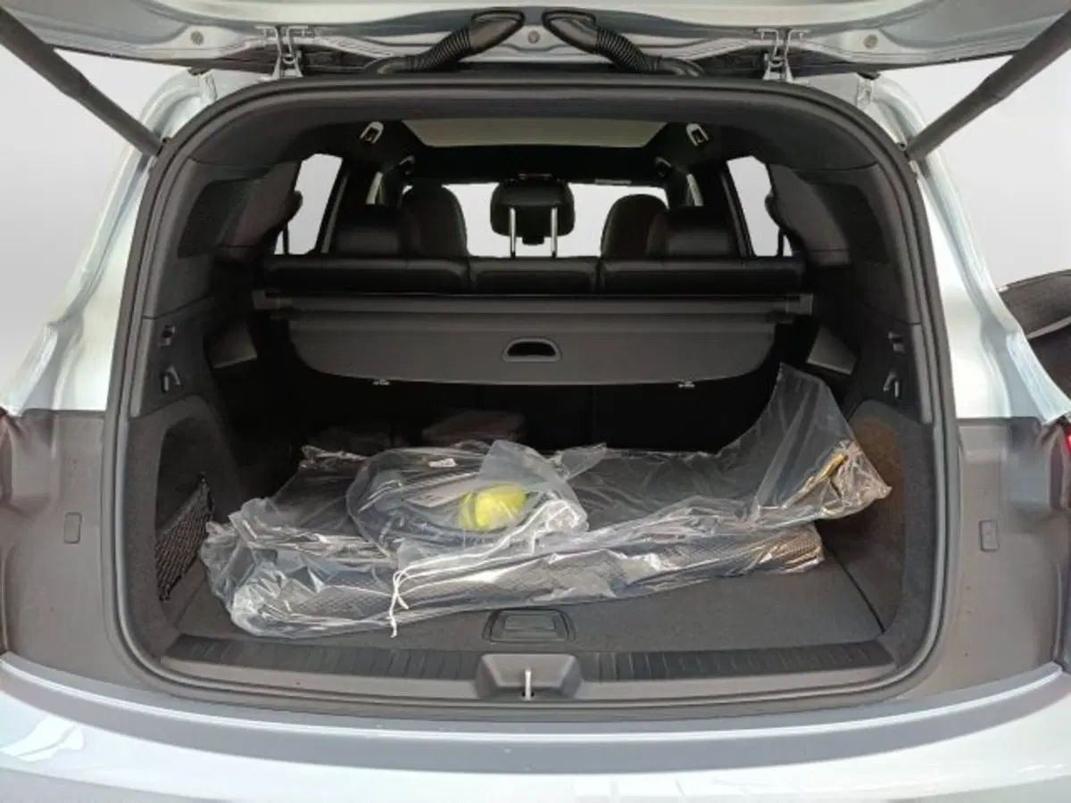 Mercedes-Benz GLB EQ nuova a Teramo (16)