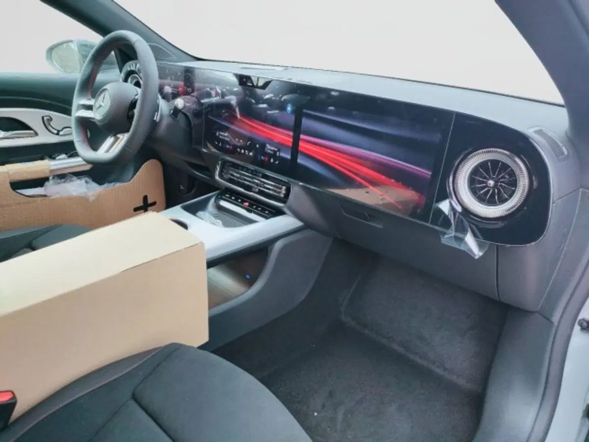 Mercedes-Benz CLA EQ nuova a Teramo (13)