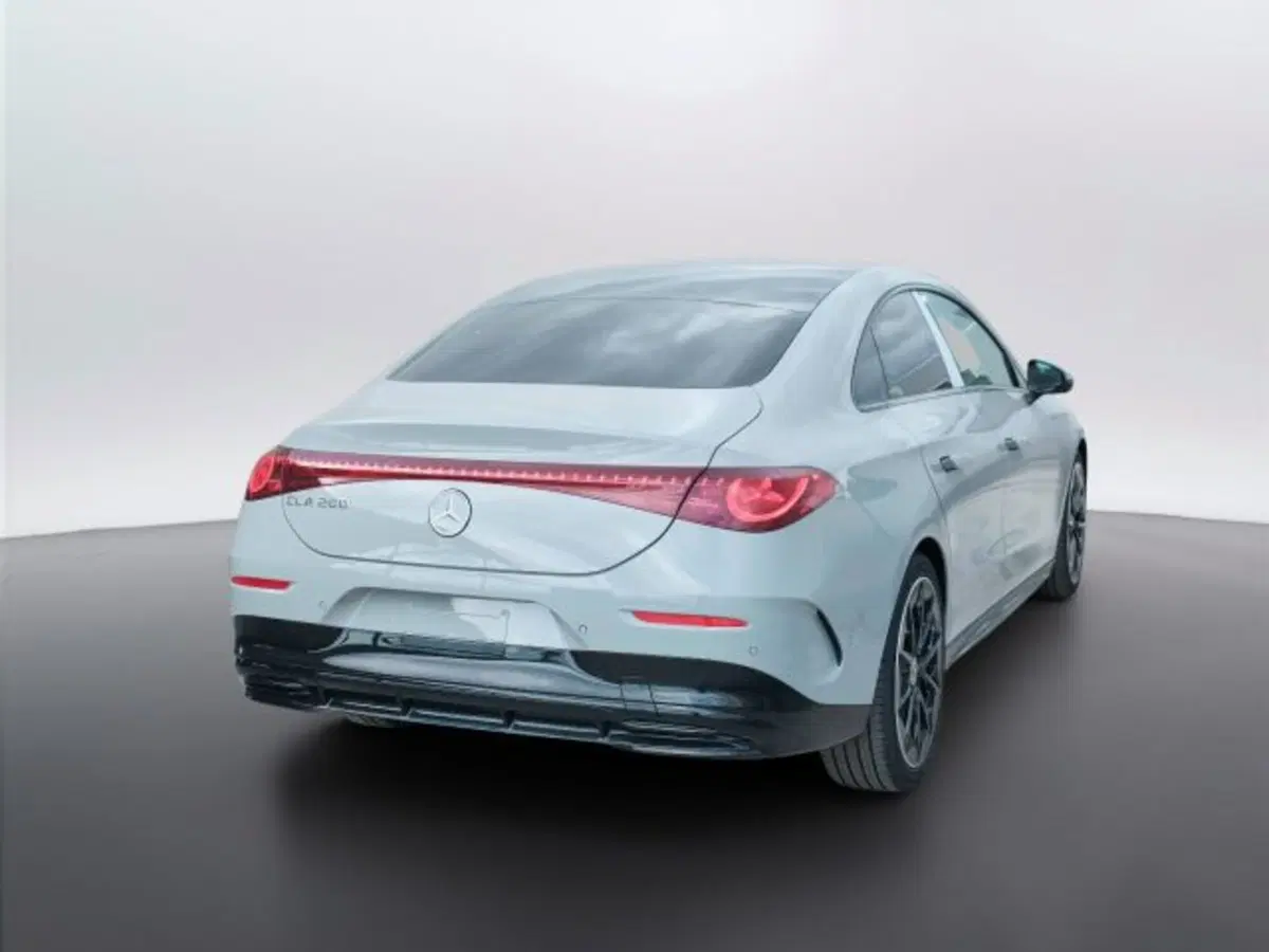 Mercedes-Benz CLA EQ nuova a Teramo (6)