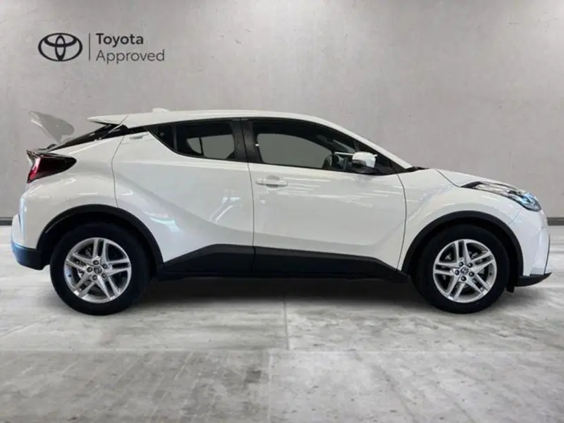 Toyota Toyota C-HR usata a Vercelli (14)