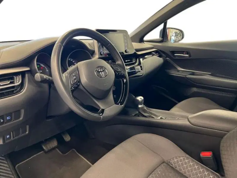 Toyota Toyota C-HR usata a Vercelli (6)