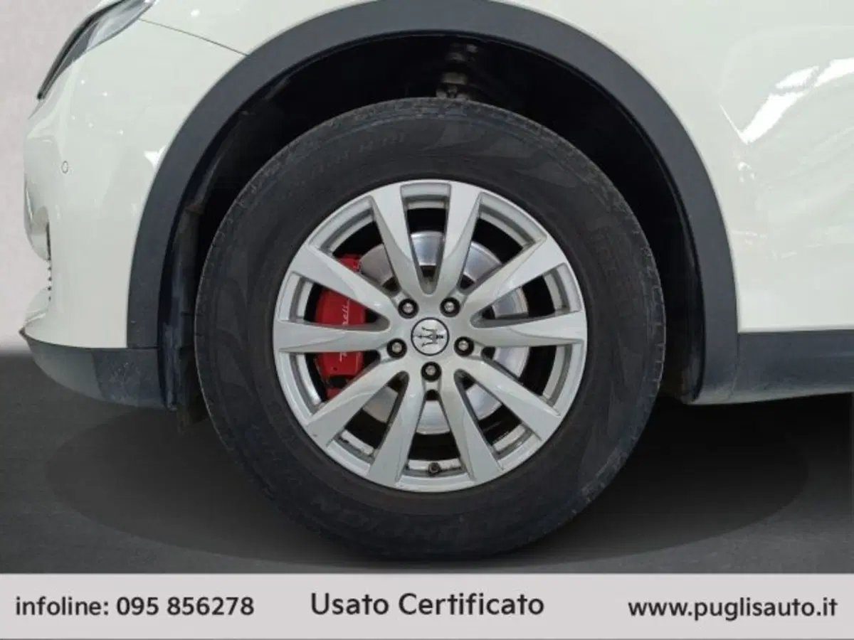 Maserati Levante usata a Catania (14)