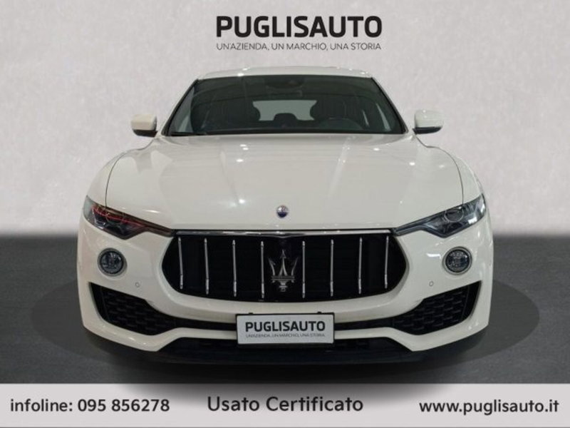 Maserati Levante usata a Catania (2)