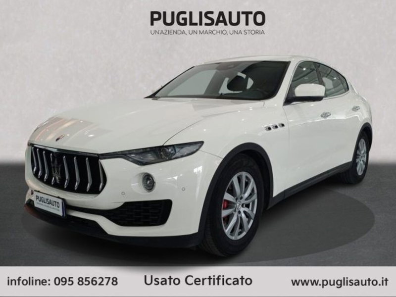 Maserati Levante usata a Catania (3)