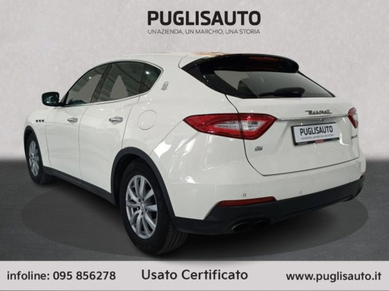 Maserati Levante usata a Catania (6)