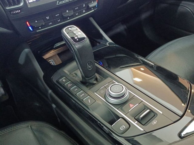 Maserati Levante usata a Catania (8)