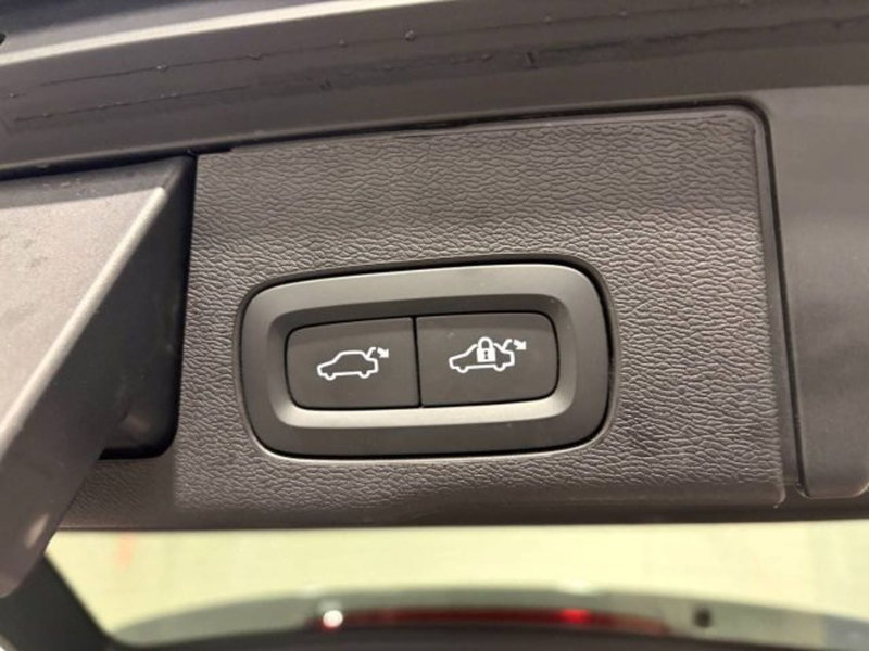 Volvo XC60 usata a Treviso (13)