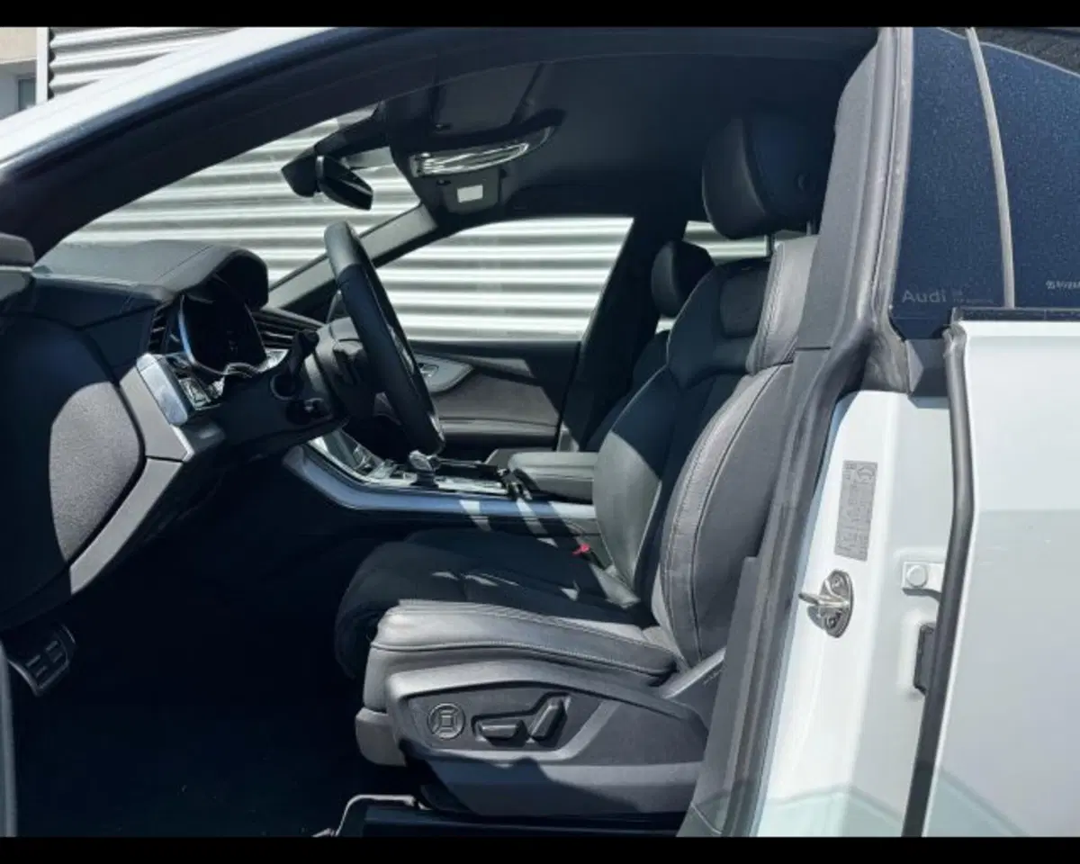 Audi Q8 usata a Treviso (11)
