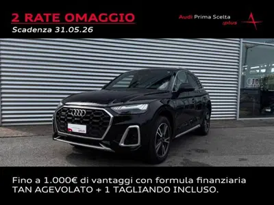 Audi Q5 40 2.0 tdi mhev 12V Identity Black quattro s-tronic del 2024 usata a Conegliano