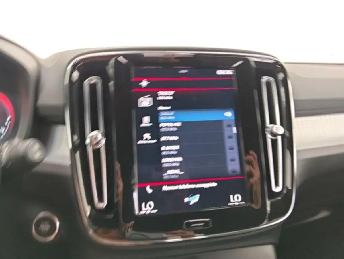 Volvo XC40 usata a Como (13)