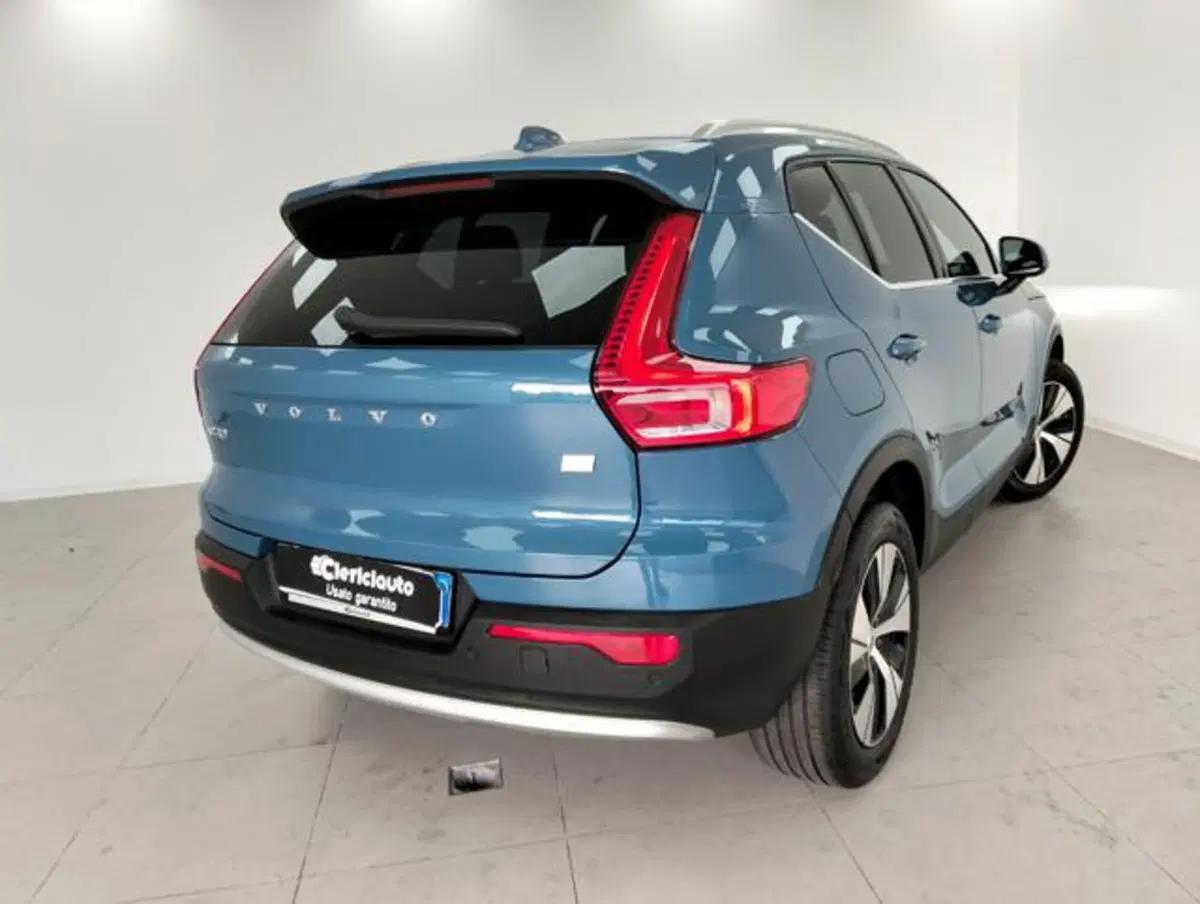 Volvo XC40 usata a Como (2)